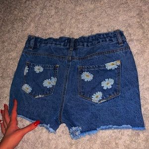 daisy denim shorts